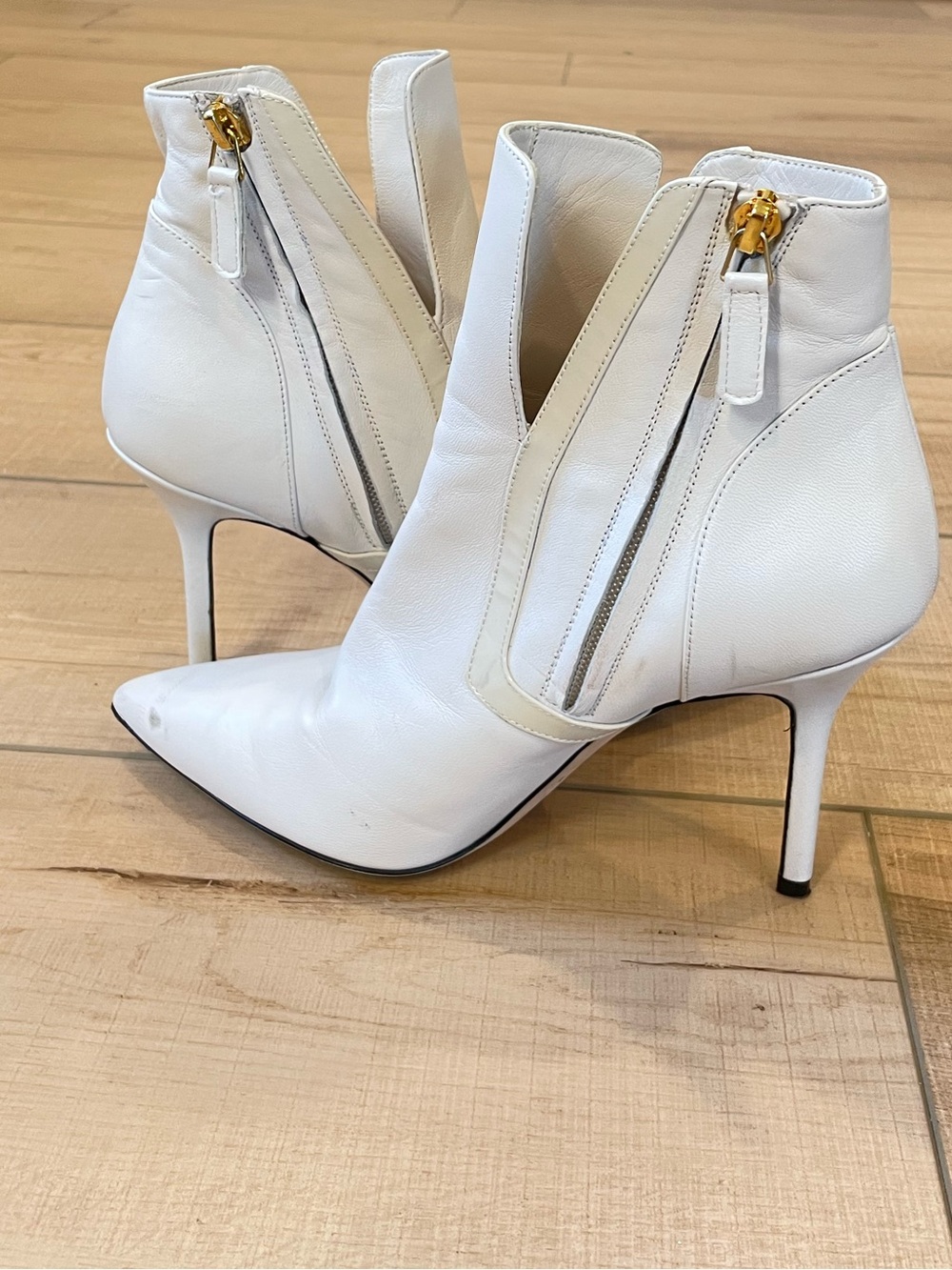 Brunomagli White Pointed Stiletto Leather Ankle Boots with Side Zip size 37 - Picture 6 of 12